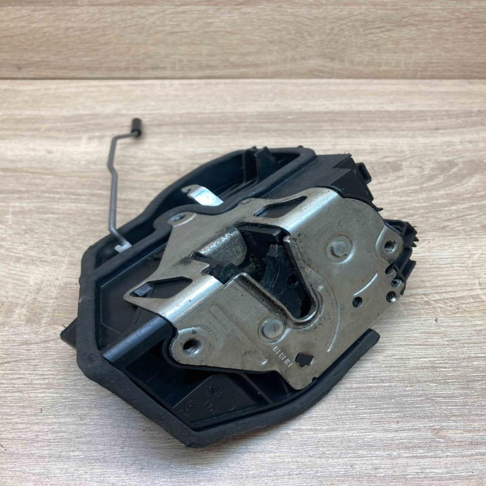 7202145 A046998  Front door lock BMW 6 F12 F13