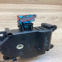 113800 2800  With Plug Air flap motor/actuator Toyota Verso