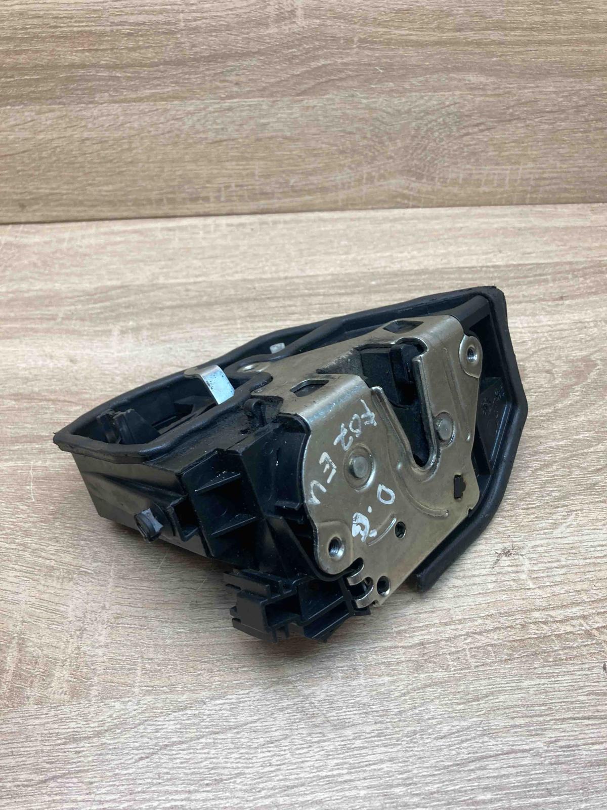 7202148 A053702  Rear door lock BMW X5 E70