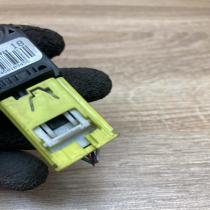 89831 05020  With Plug Airbag deployment crash/impact sensor Toyota Verso