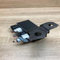 28551 30010 132700 0010 With Plug Glow plug pre-heat relay Toyota Avensis T270