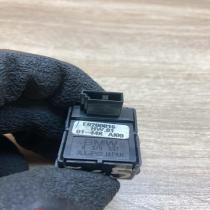8379597   Electric window control switch BMW 7 E65 E66