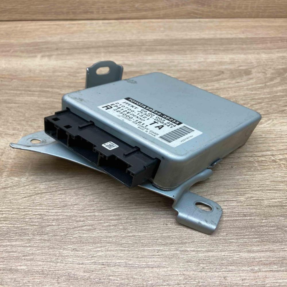 89650 0D255 210700 1321 TA Power steering control unit/module Toyota Yaris