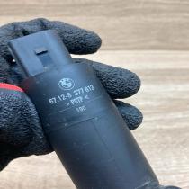 8377613   Windscreen/windshield washer pump BMW 5 E39