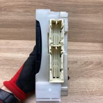 89221 0D470 8270 52K40  Comfort/convenience module Toyota Yaris