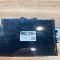 89690 0F100 MB102850 1600  Power management control unit Toyota Yaris