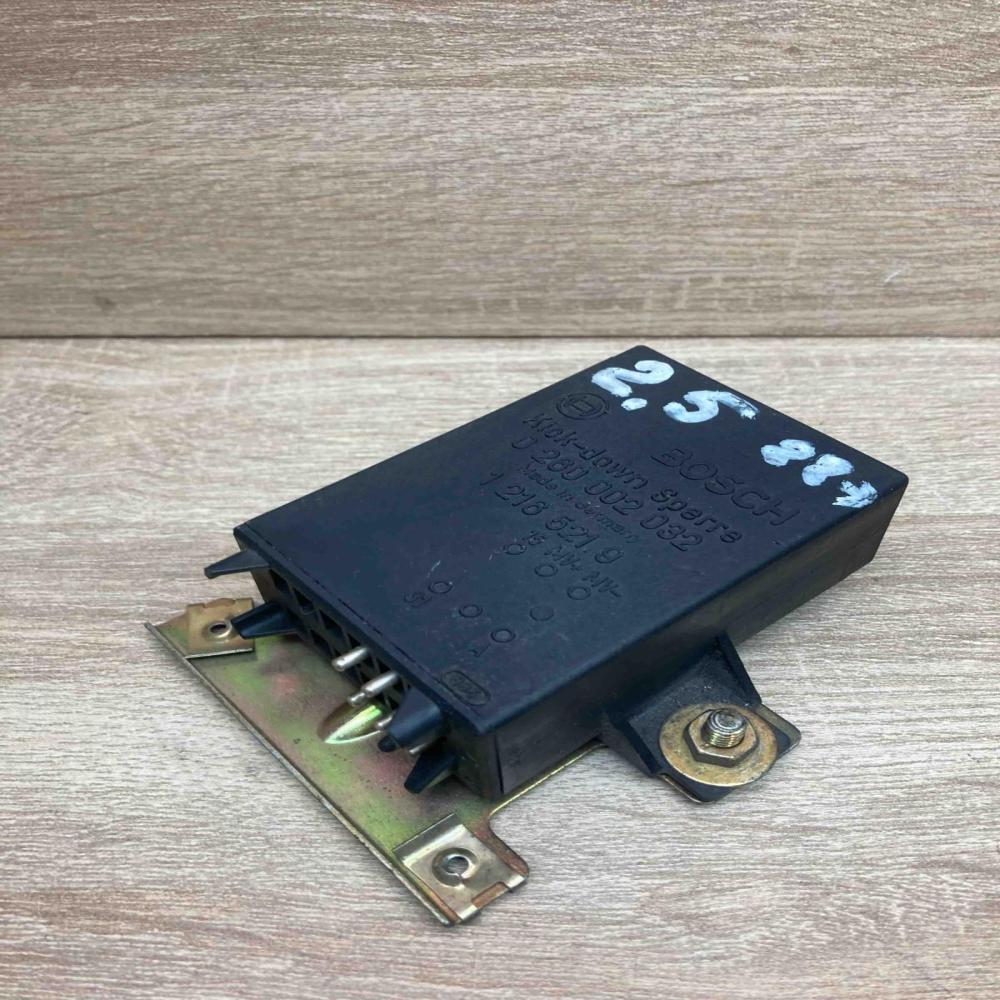1216521 0260002032  Other relay BMW 5 E34