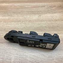 9122110 1485616  Electric window control switch BMW 5 E60 E61