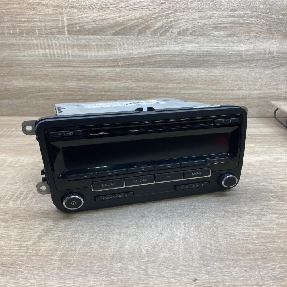 1K0035186AP   Radio/CD/DVD/GPS head unit Volkswagen PASSAT B7