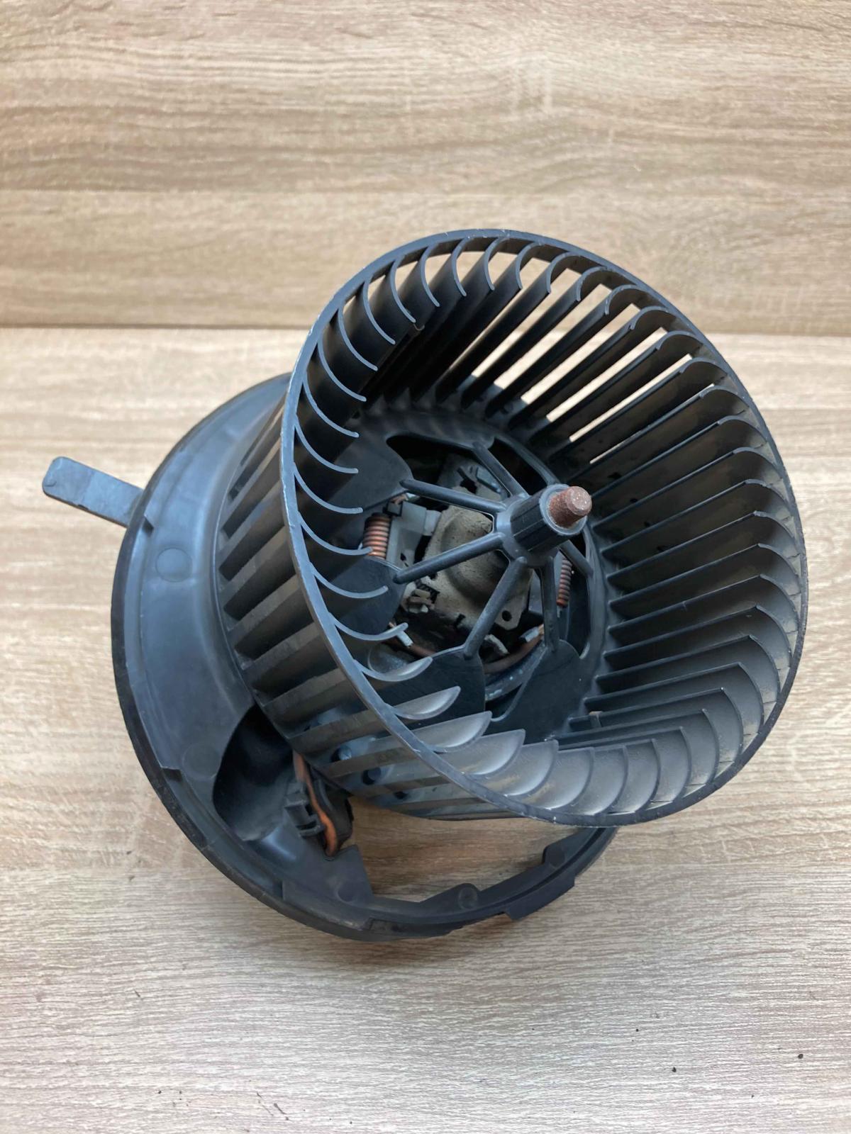 3C1820015G CZ016060 0863  Heater fan/blower Volkswagen PASSAT B6