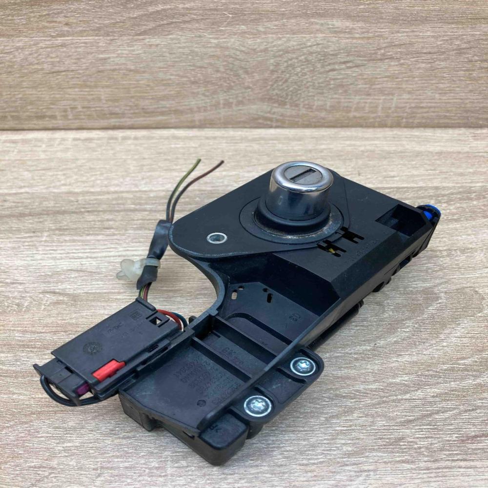 09183495 90534783  Tailgate exterior lock Opel Meriva A