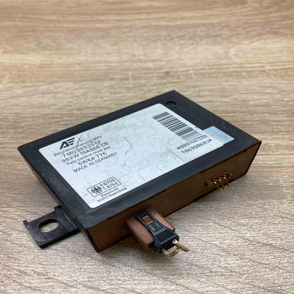 7M0953257F 5WK4776  Engine control unit/module ECU Volkswagen Sharan