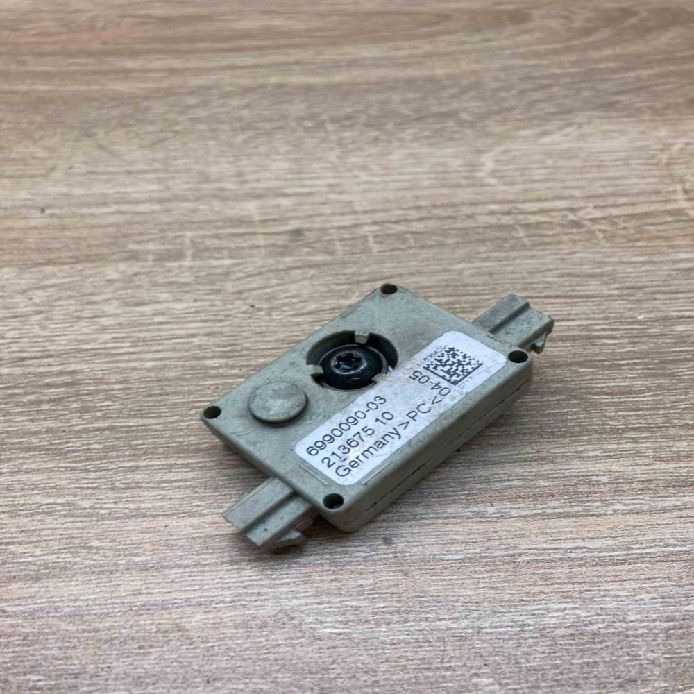 6990090 21367510  Aerial antenna amplifier BMW 3 E90 E91