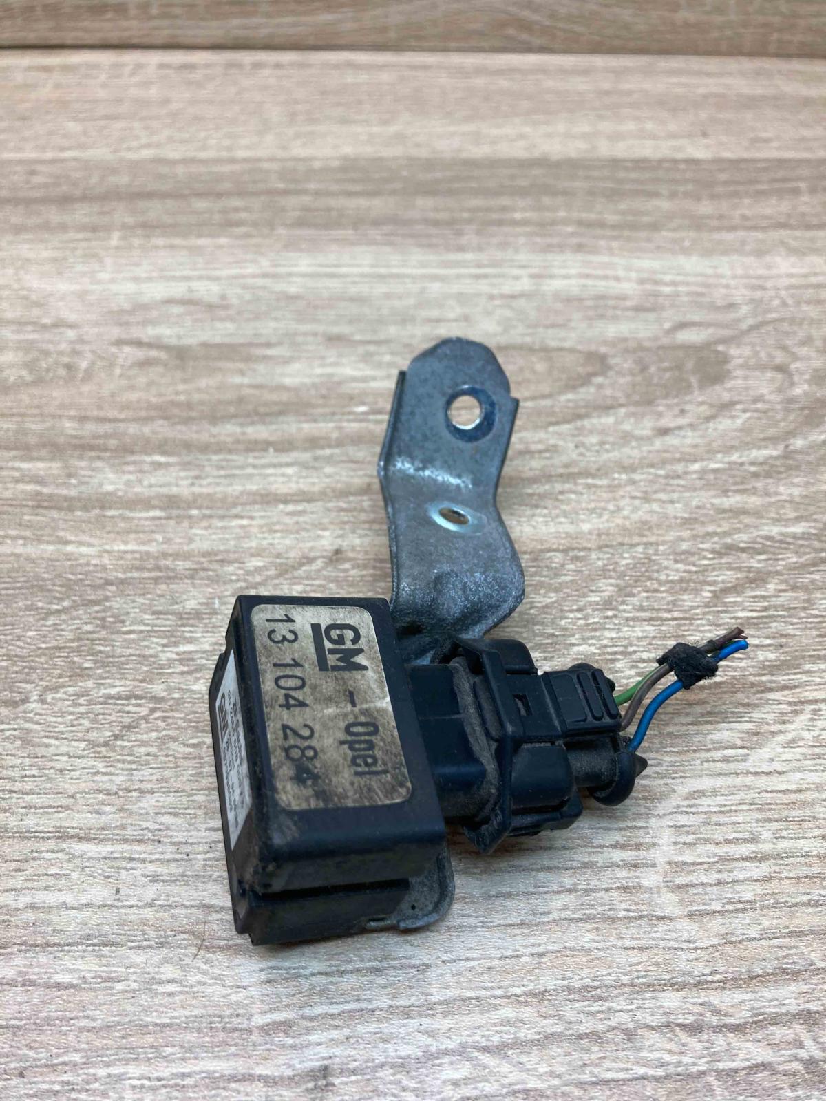 13104284   ESP acceleration yaw rate sensor Opel Astra H