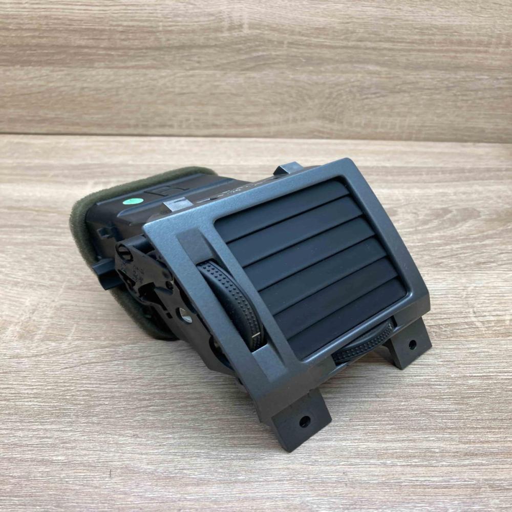 9177170 230635620 RH Dashboard side air vent grill/cover trim Opel Vectra C