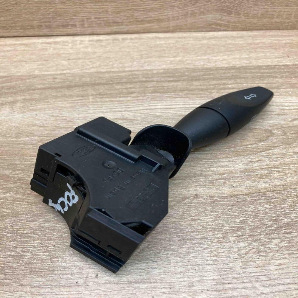 98AG13335AE   Indicator stalk Ford Focus