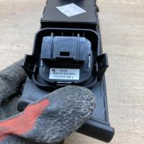 1K4959857B 1K0959565L  Electric window control switch Volkswagen Golf V