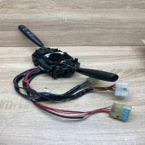 83111FA72 178125  Wiper turn signal indicator stalk/switch Subaru Legacy