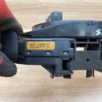 2M51 14A664A 98AG 13335 AG  Wiper control stalk Ford Focus