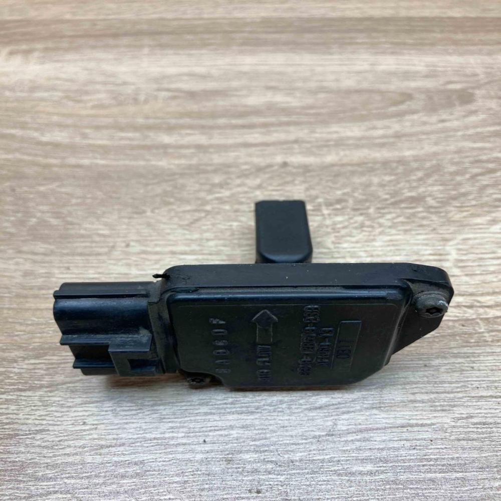 98AB 12B579 B3B AFH60 13  Mass air flow meter Ford Focus