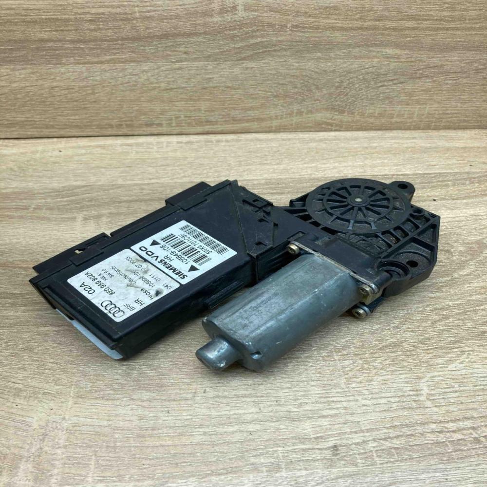 8E0959802A 5WK47011CBF  Rear door window regulator motor Audi A4 S4 B6 8E 8H