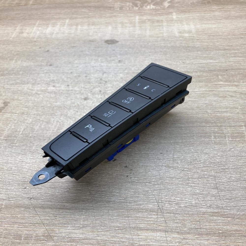 3AC927137AR   Parking (PDC) sensor switch Volkswagen PASSAT CC