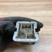 90560862 52475432  Heater blower motor/fan resistor Opel Astra H