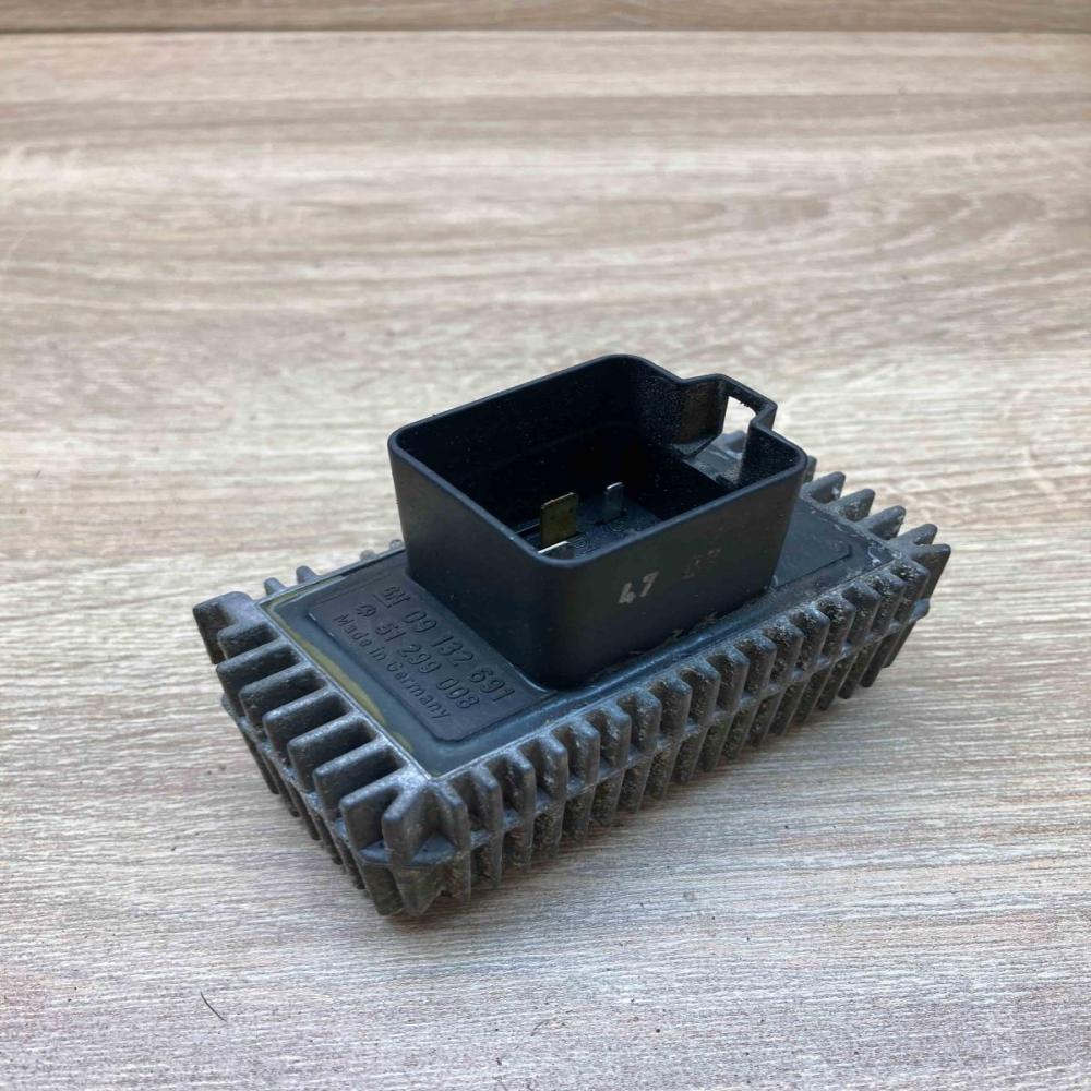 09132691 51299008  Glow plug pre-heat relay Opel Astra G