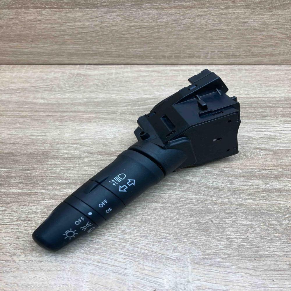 25540 AV620   Indicator stalk Nissan Almera Tino