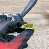 9472926  4970 Wiper turn signal indicator stalk/switch Volvo S80