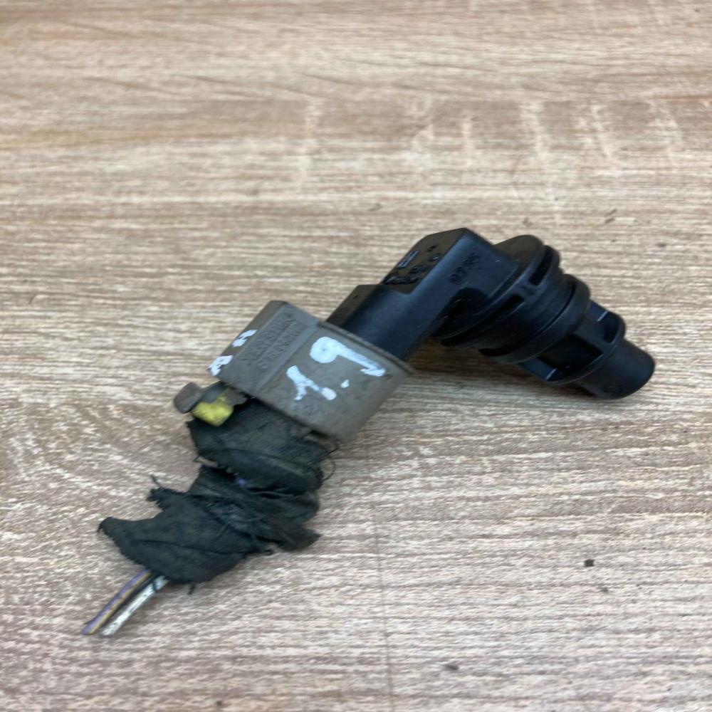 46798364  With Plug Camshaft position sensor Alfa Romeo 147