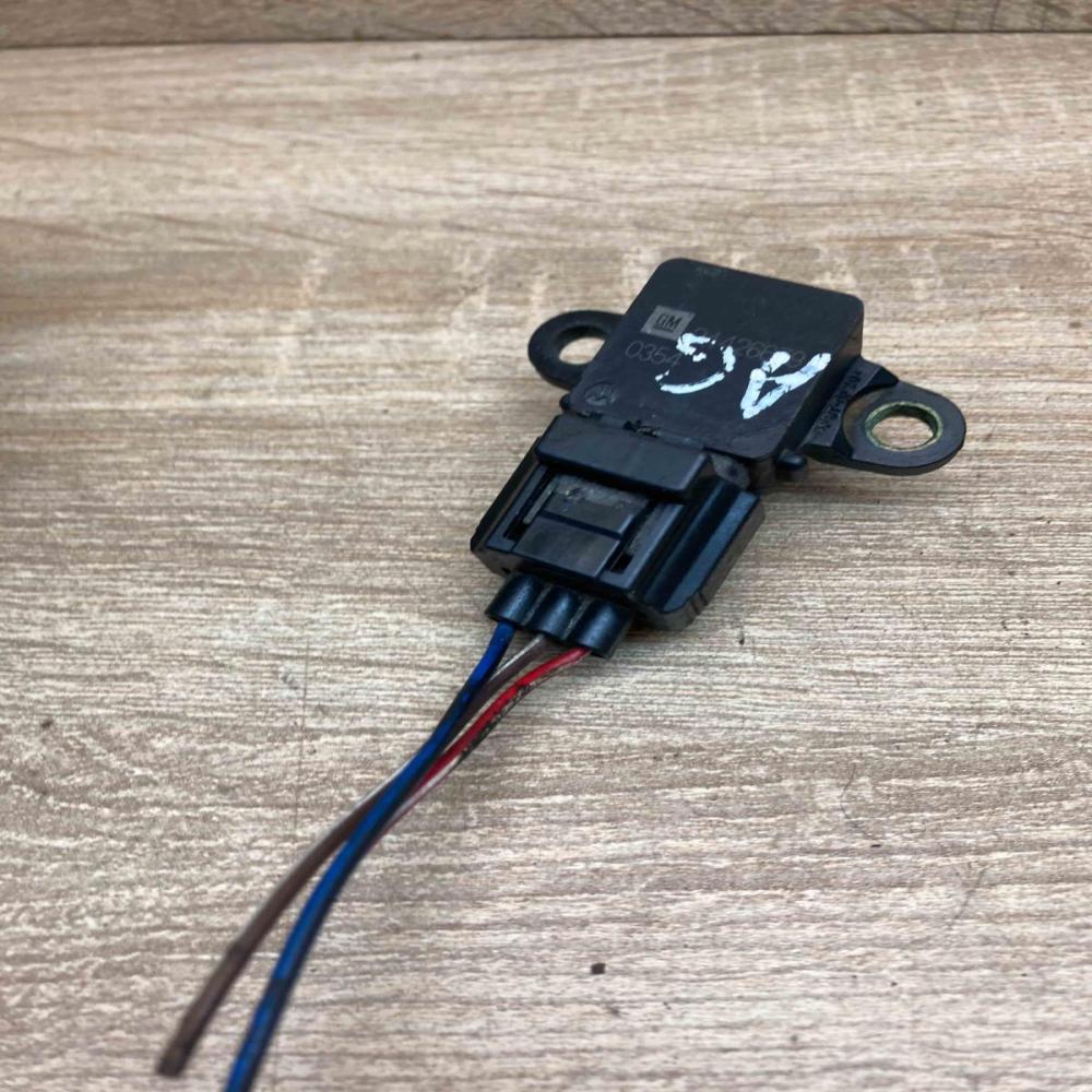 24426679  With Plug Air pressure sensor Opel Zafira A