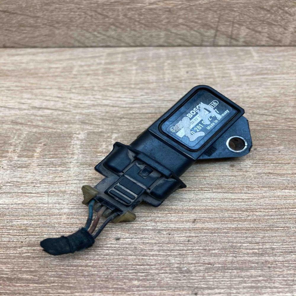 0281002477   Camshaft position sensor BMW 3 E46