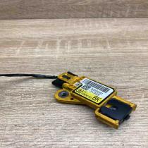 13102028  With Plug Airbag deployment crash/impact sensor Opel Signum