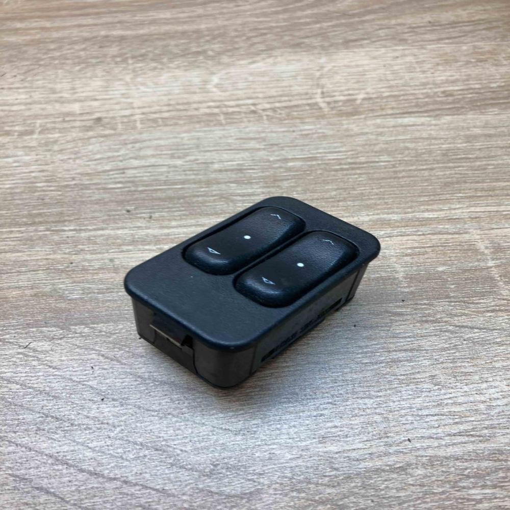 90561088 13363201  Electric window control switch Opel Astra G