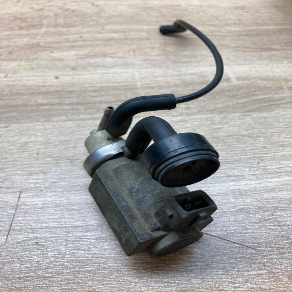 059906627A 72190321  Turbo solenoid valve Audi A6 S6 C5 4B
