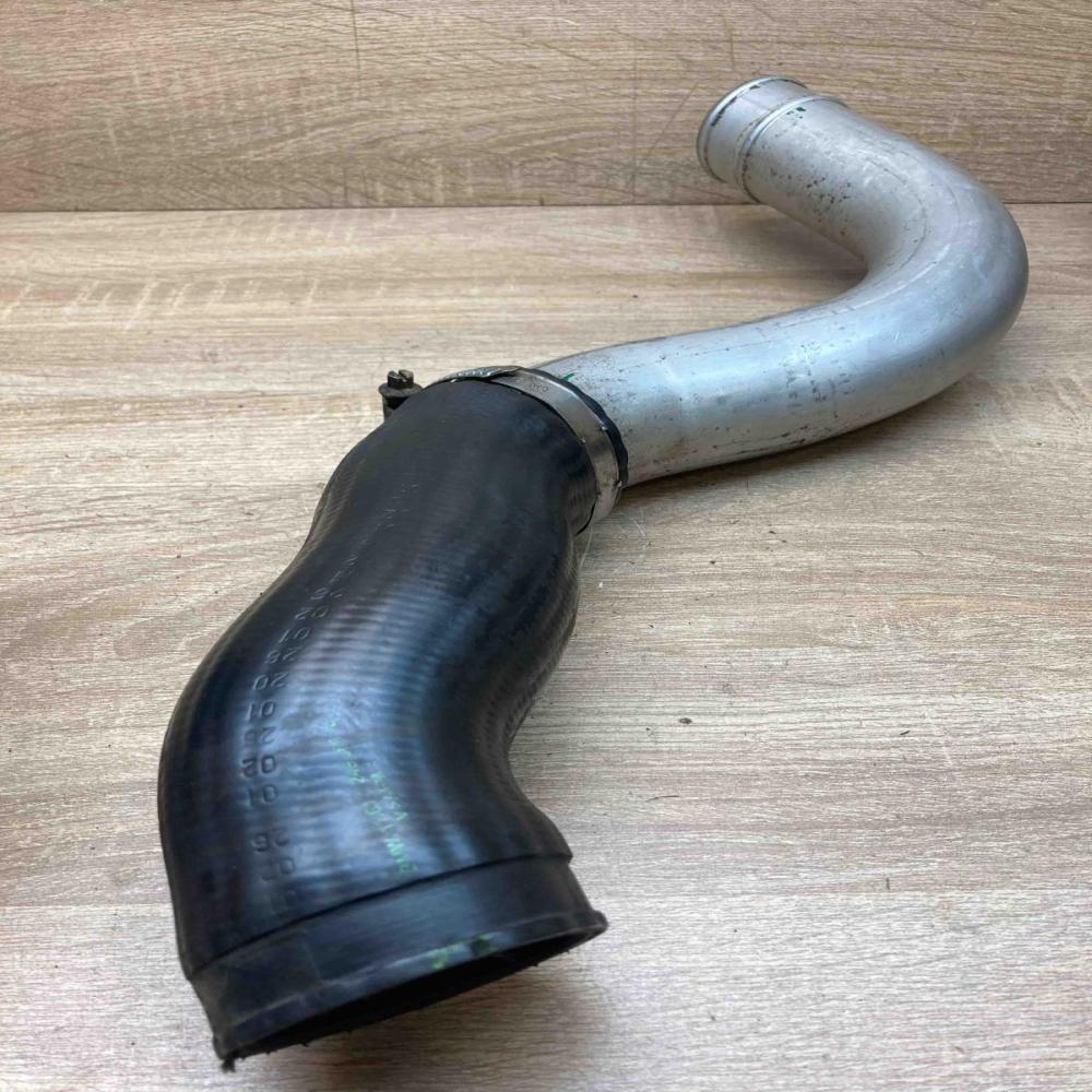 2249669E   Intercooler hose/pipe BMW 5 E39
