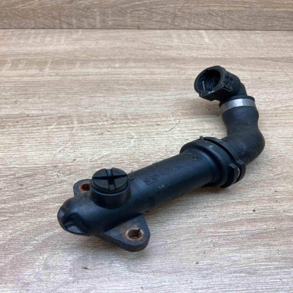 7792622 7787870  Engine coolant pipe/hose BMW 3 E46