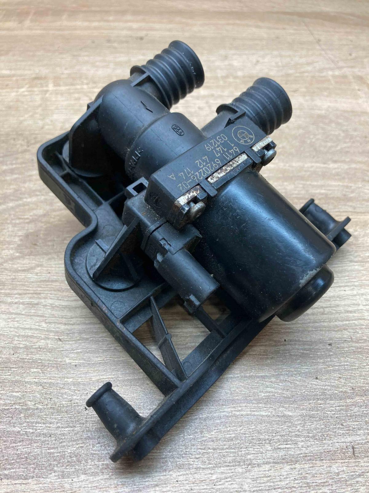 6920226 1147412174  Coolant heater control valve BMW 5 E60 E61