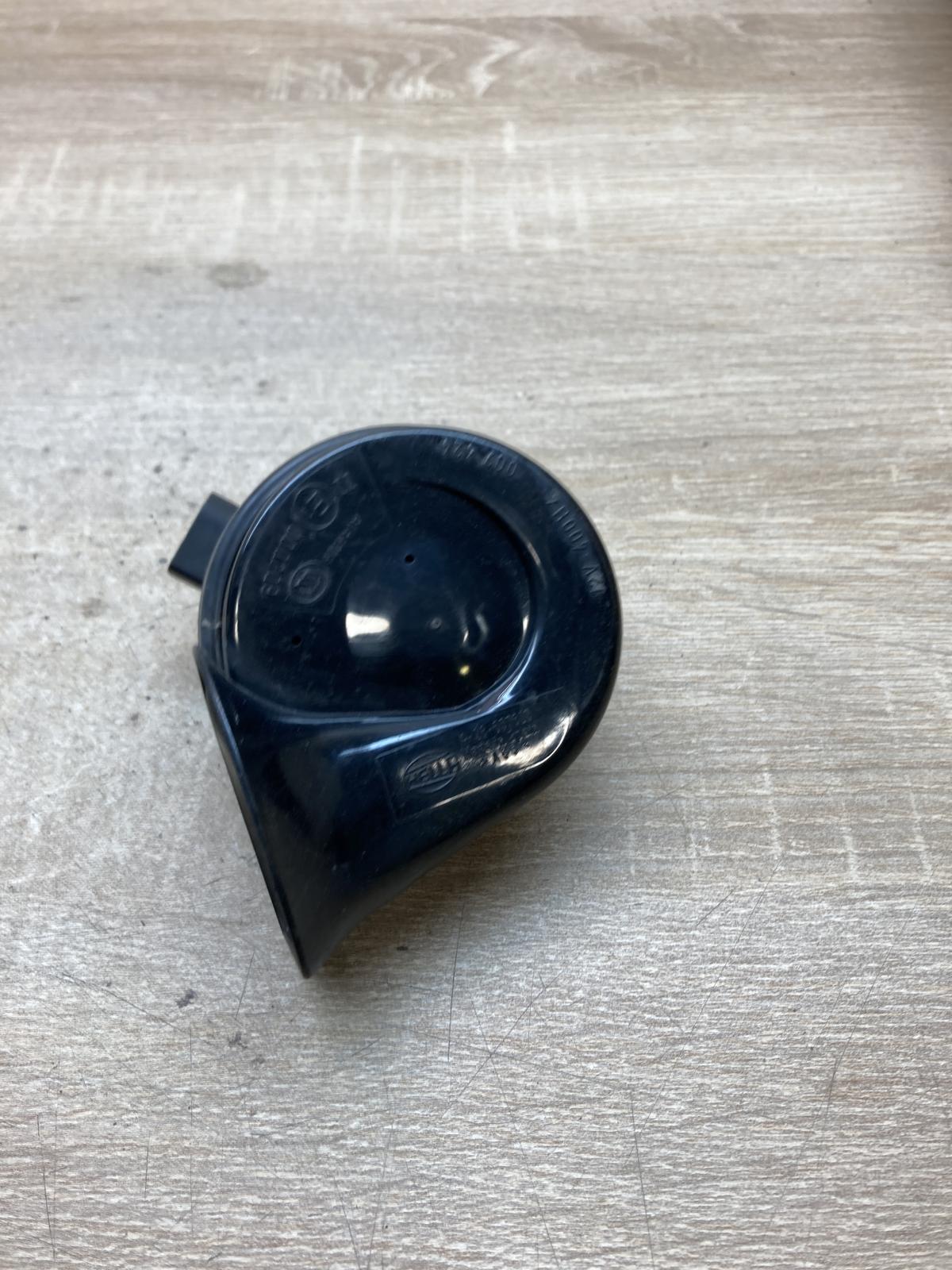 007424 A28657625 400Hz Horn signal Audi A4 S4 B6 8E 8H