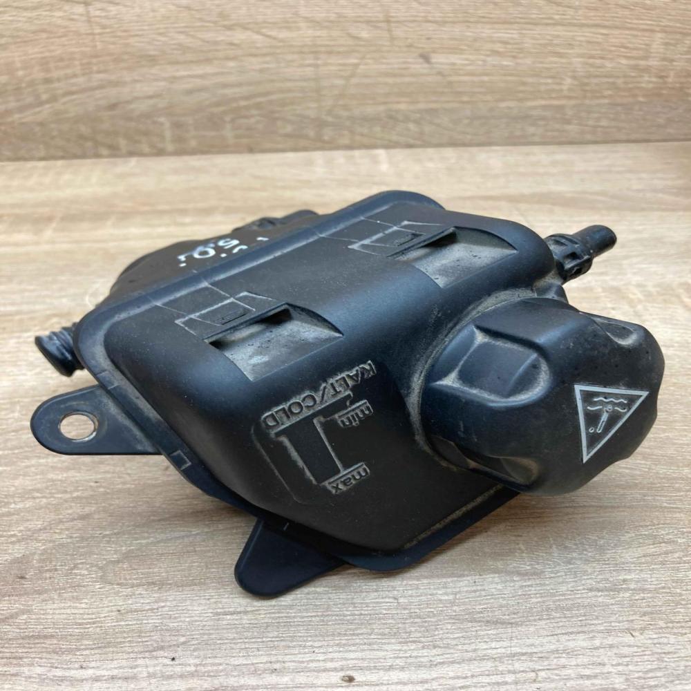 7575578 10617211  Coolant expansion tank/reservoir BMW 7 F01 F02 F03 F04