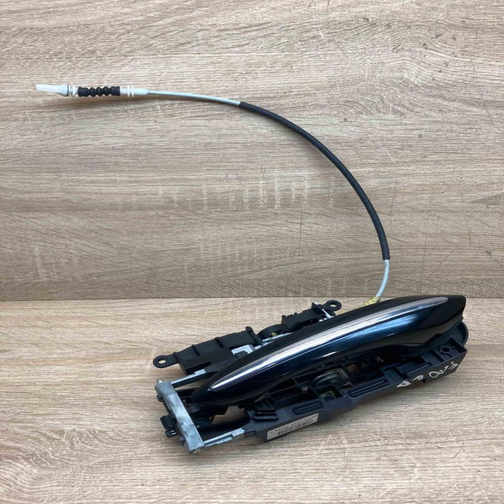 X4718722812  RH Rear Front door exterior handle/bracket BMW 7 F01 F02 F03 F04