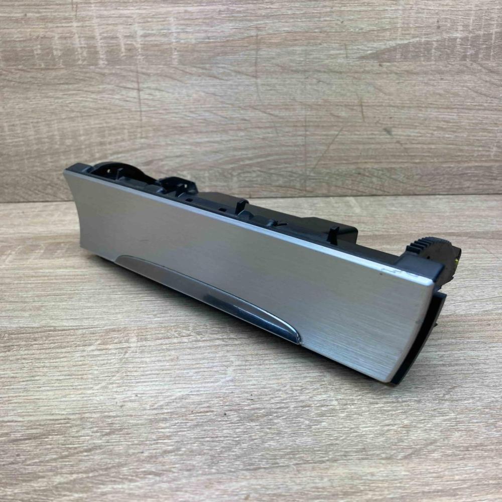 3C0863284 3C0857961 Trim Ashtray (front) Volkswagen PASSAT B6