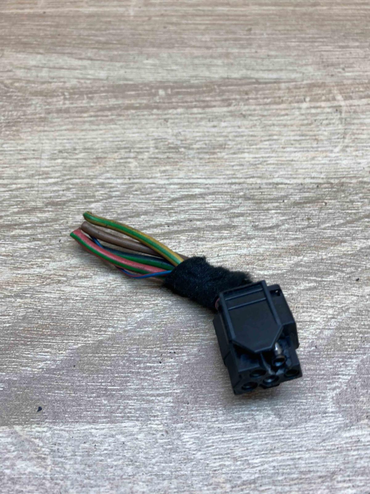 1383516 1 929687 1  Plug wire BMW 5 E39