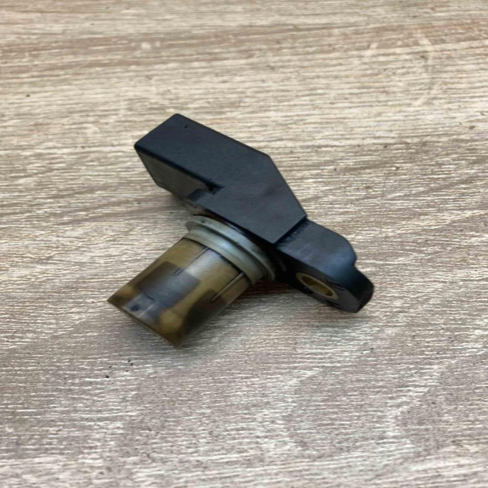 7794646 7794646 03  Camshaft position sensor BMW 5 E39