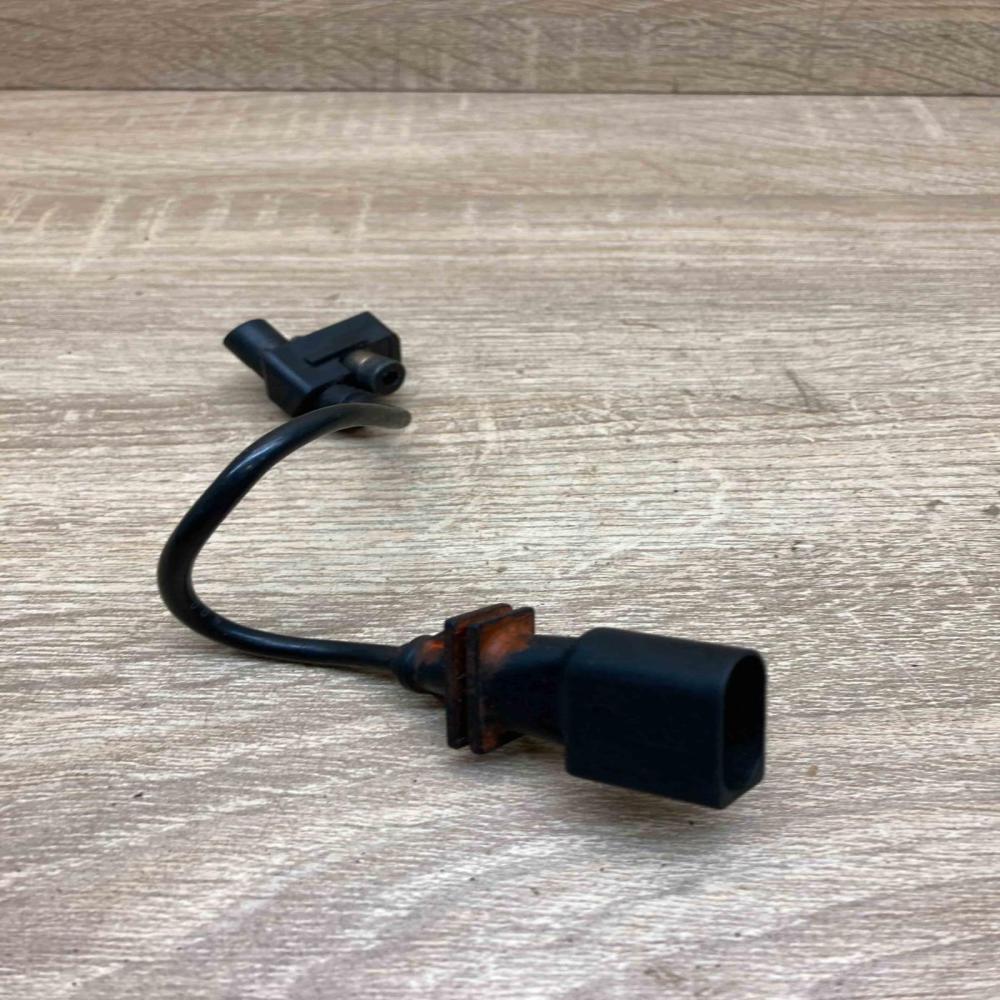 0281002  477 Crankshaft position sensor BMW 5 E60 E61