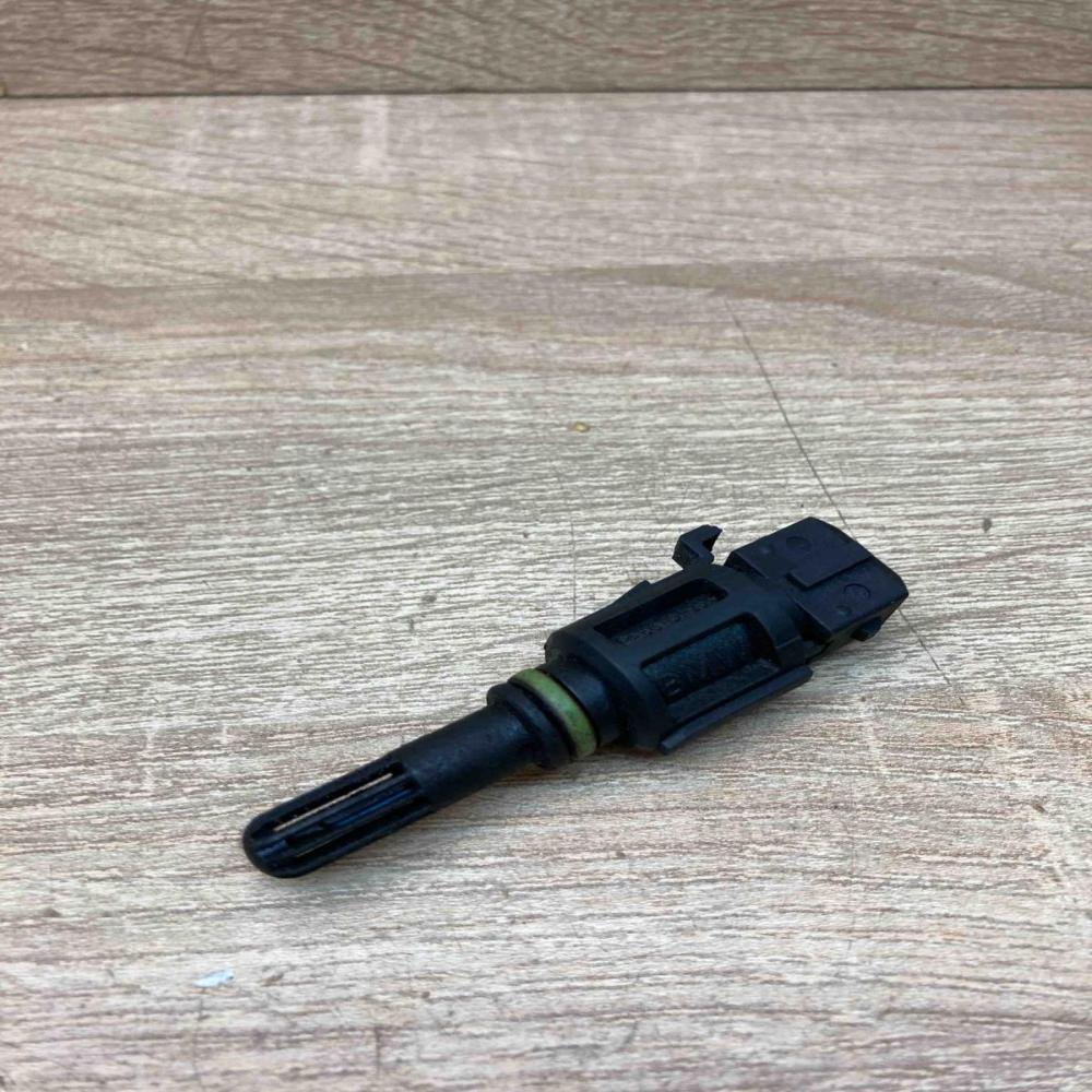 1739510   Intake air temperature sensor BMW 5 E39