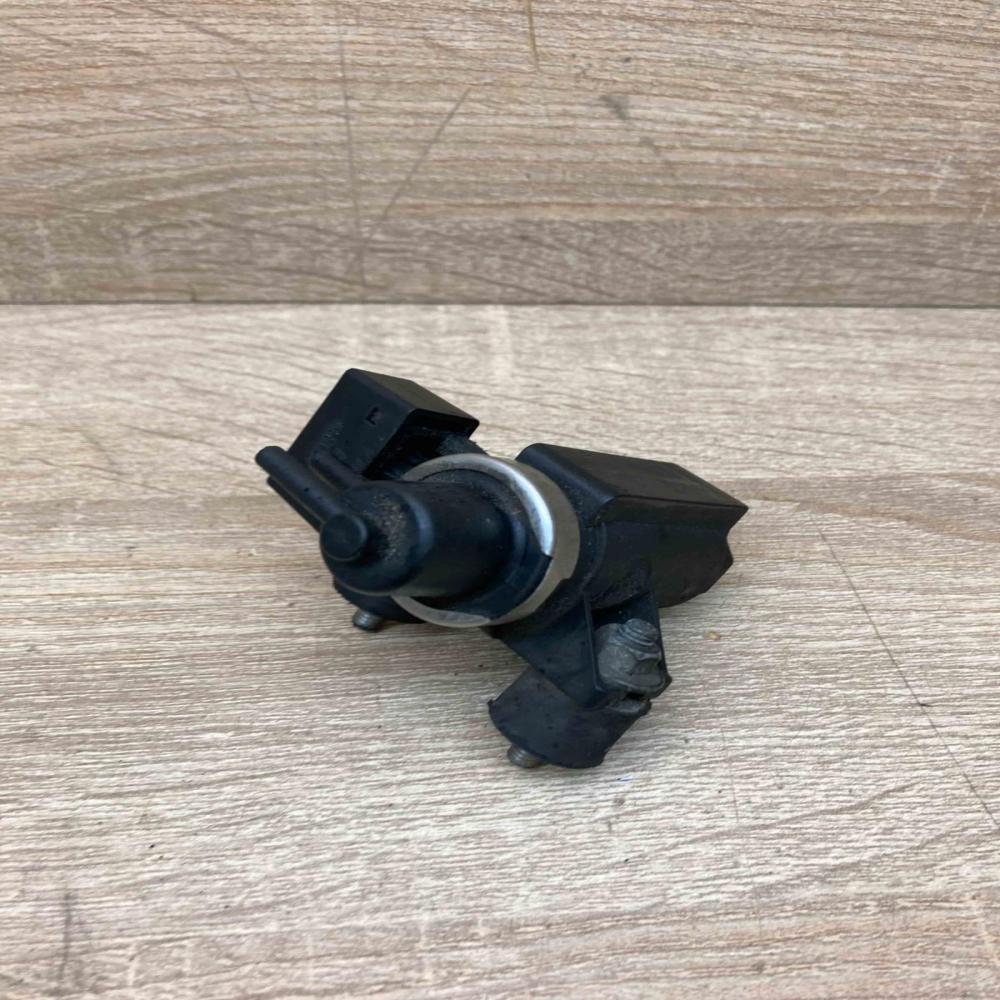 2247906 72279600  Turbo solenoid valve BMW 3 E46