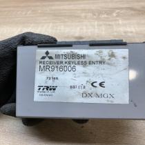 MR916006 72165  Door central lock control unit/module Mitsubishi Space Star