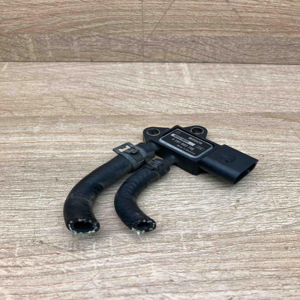 0281002710   Air pressure sensor Volkswagen Golf V